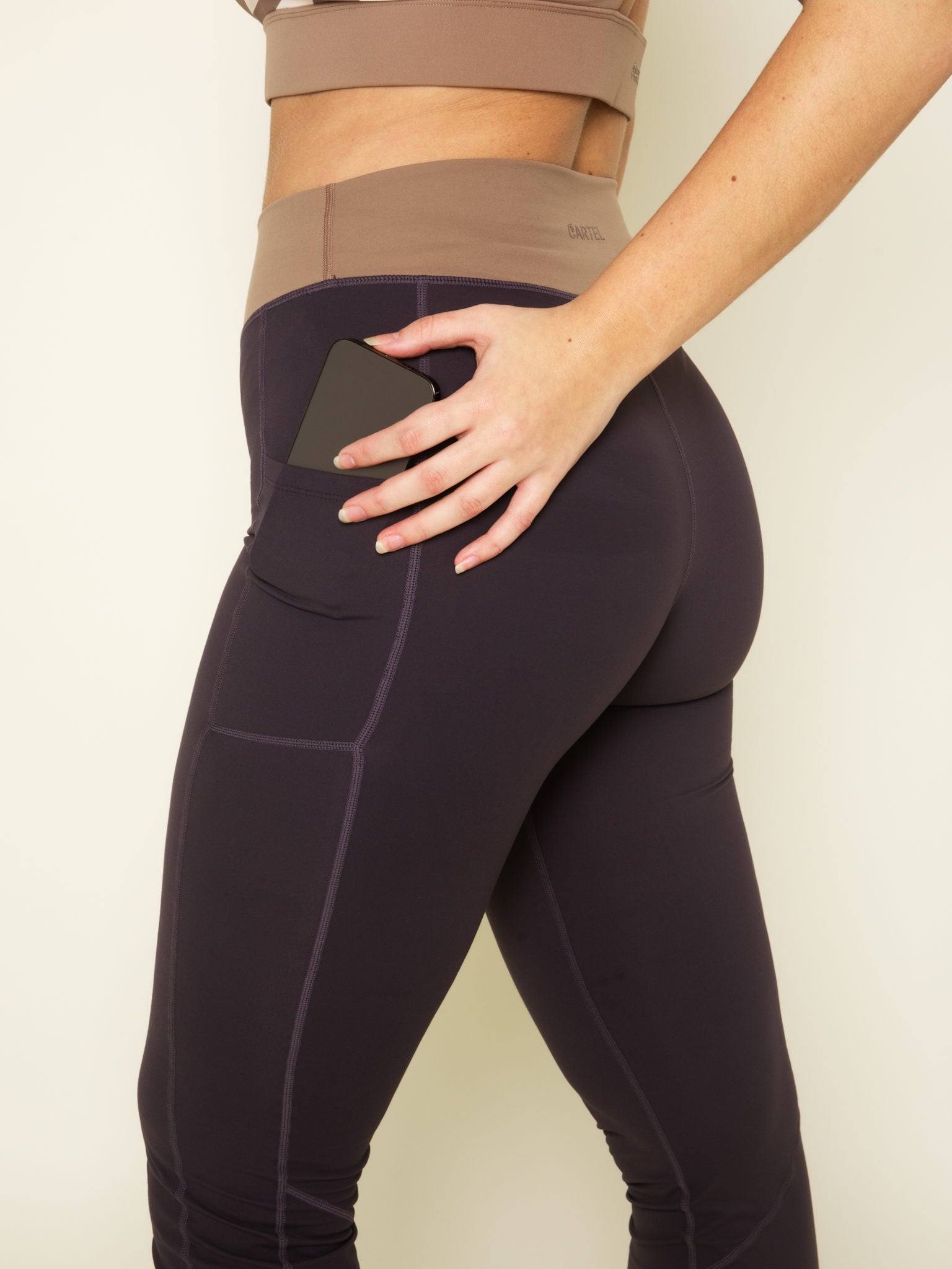 Rise højtaljet flared leggings med lomme - Charcoal