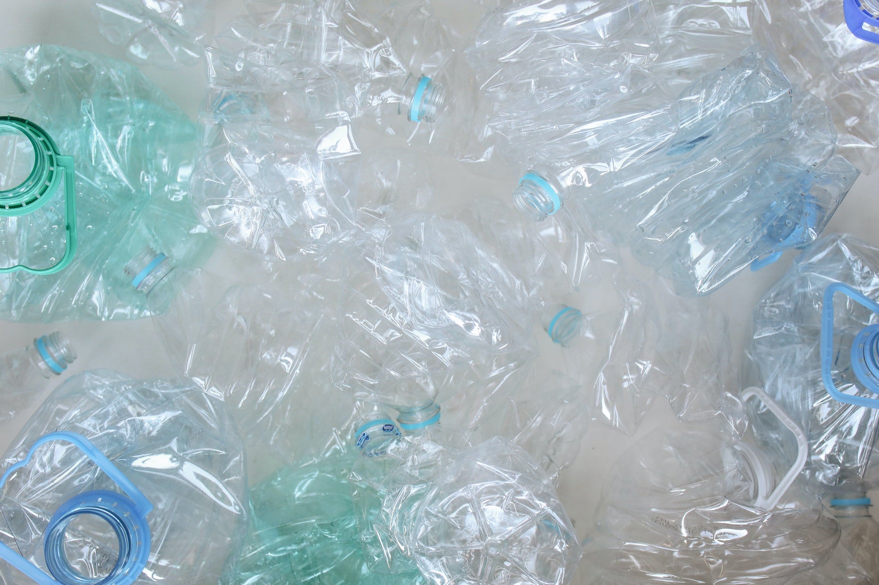 Billede af tomme plastik flasker